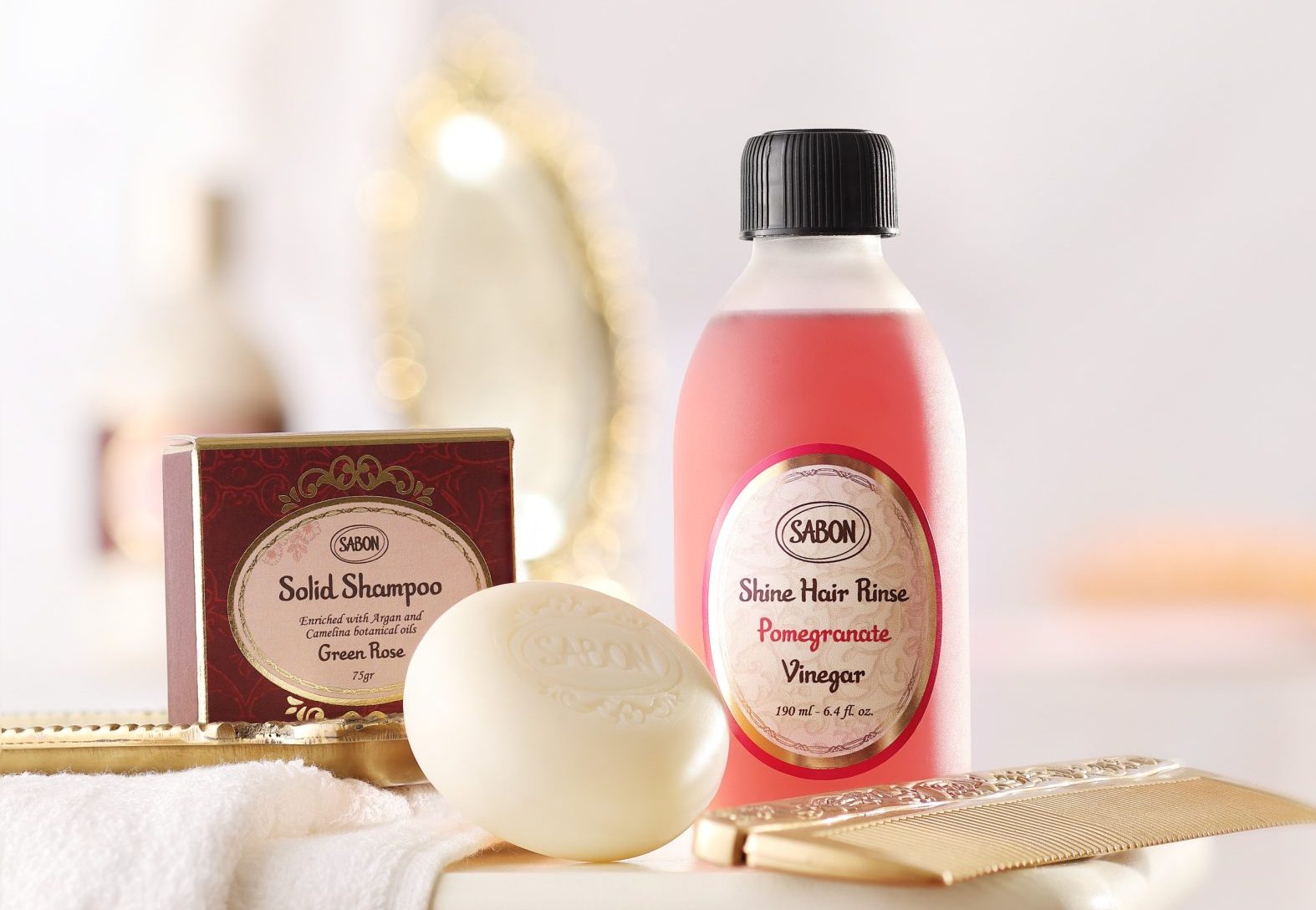 Noutăți pentru păr de la Sabon: Șamponul solid și Oțetul de păr cu extract de rodie