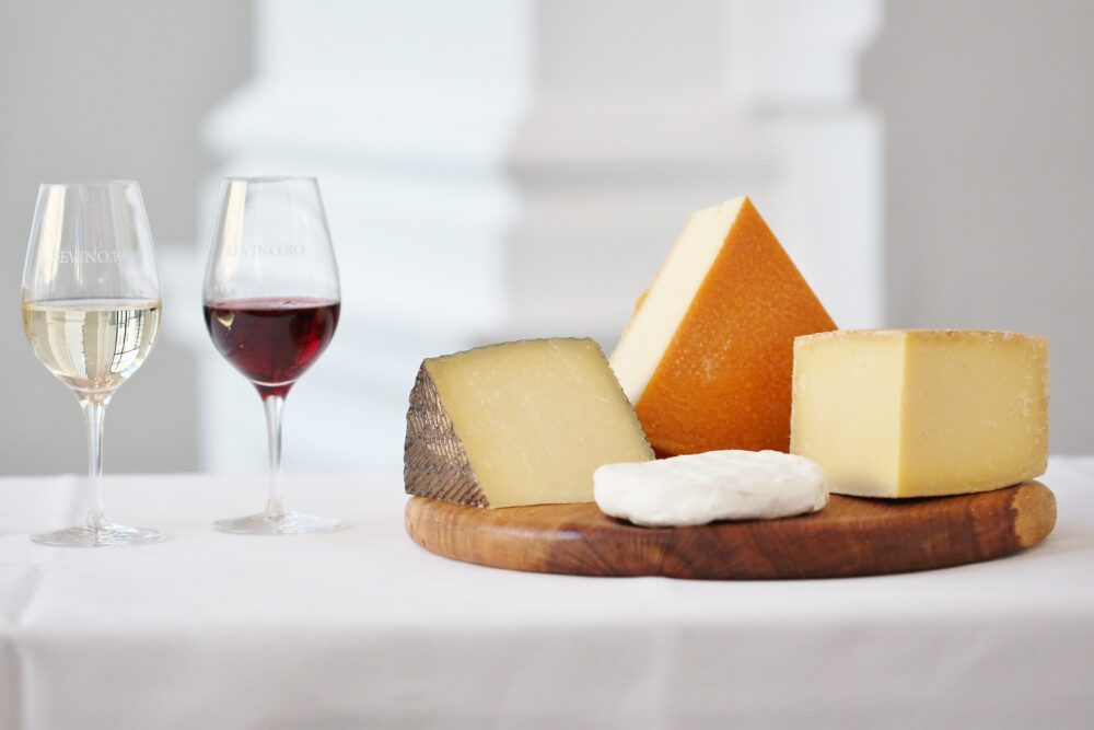 Weekend dedicat vinurilor și brânzeturilor la București: Revino Gourmet Wine Show revine pe 9-10 mai la Novotel