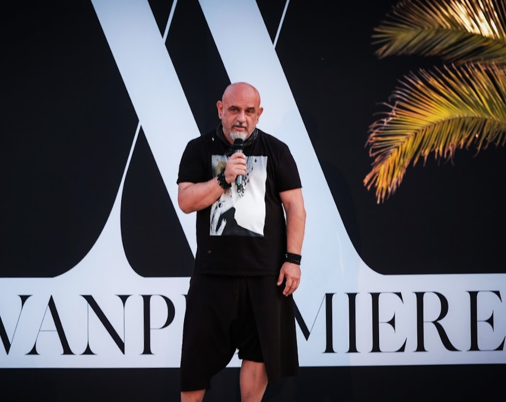 „Visul unei nopți de vară” a adus pe podium garderoba ideală de vacanță semnată de 13 designeri români 